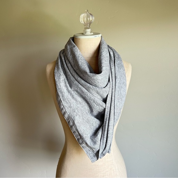 Lululemon Vinyasa Scarf - Picture 1 of 6